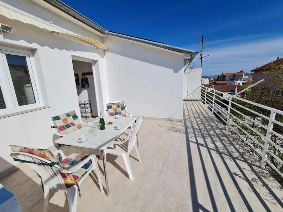 Apartament Prostorny Domov V Nejkrasnejsi Casti Chorvatska Vodice Zewnętrze zdjęcie